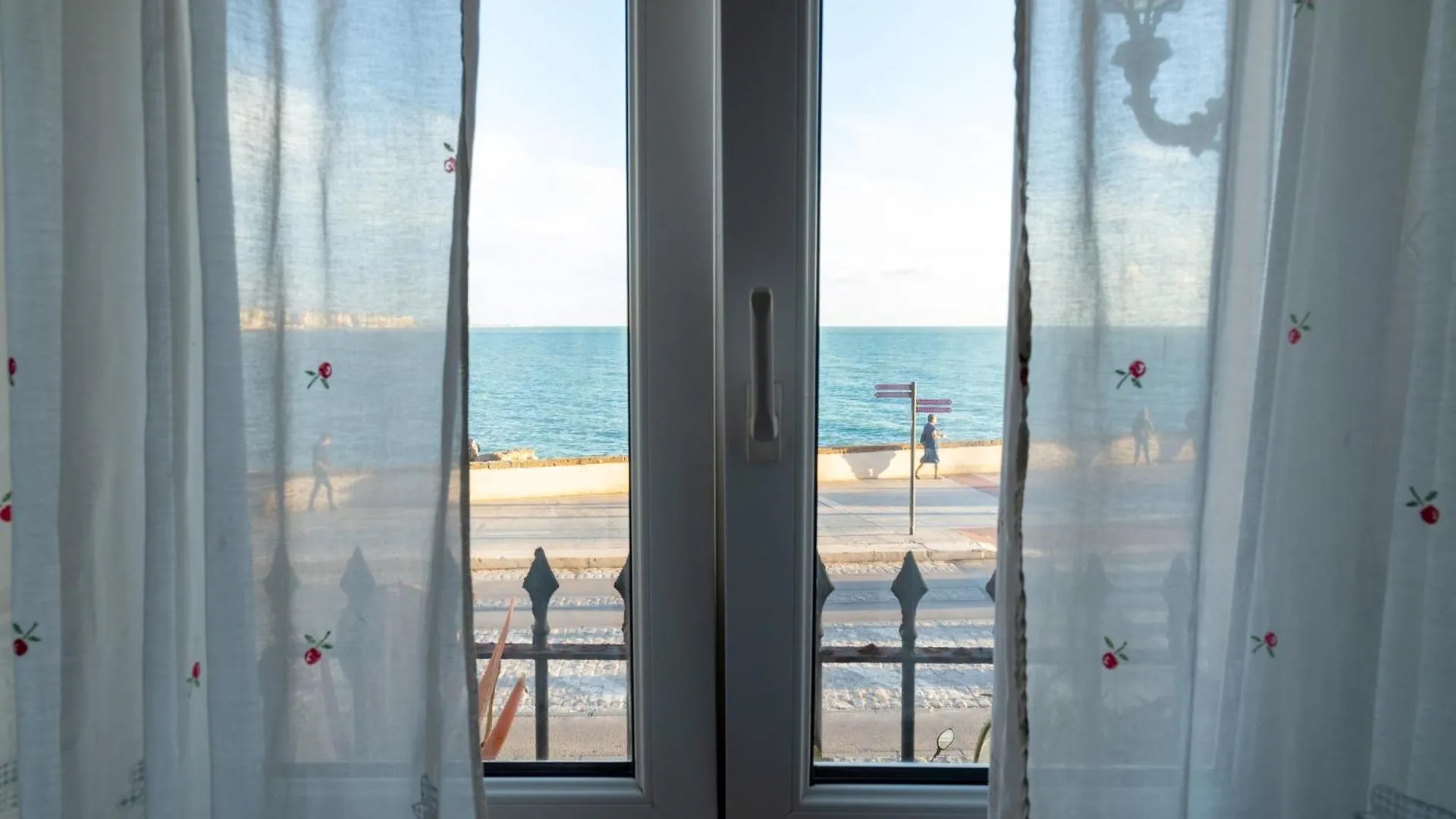 La Casa Del Mar By Gades Gestion Apartman Cádiz Spanyolország